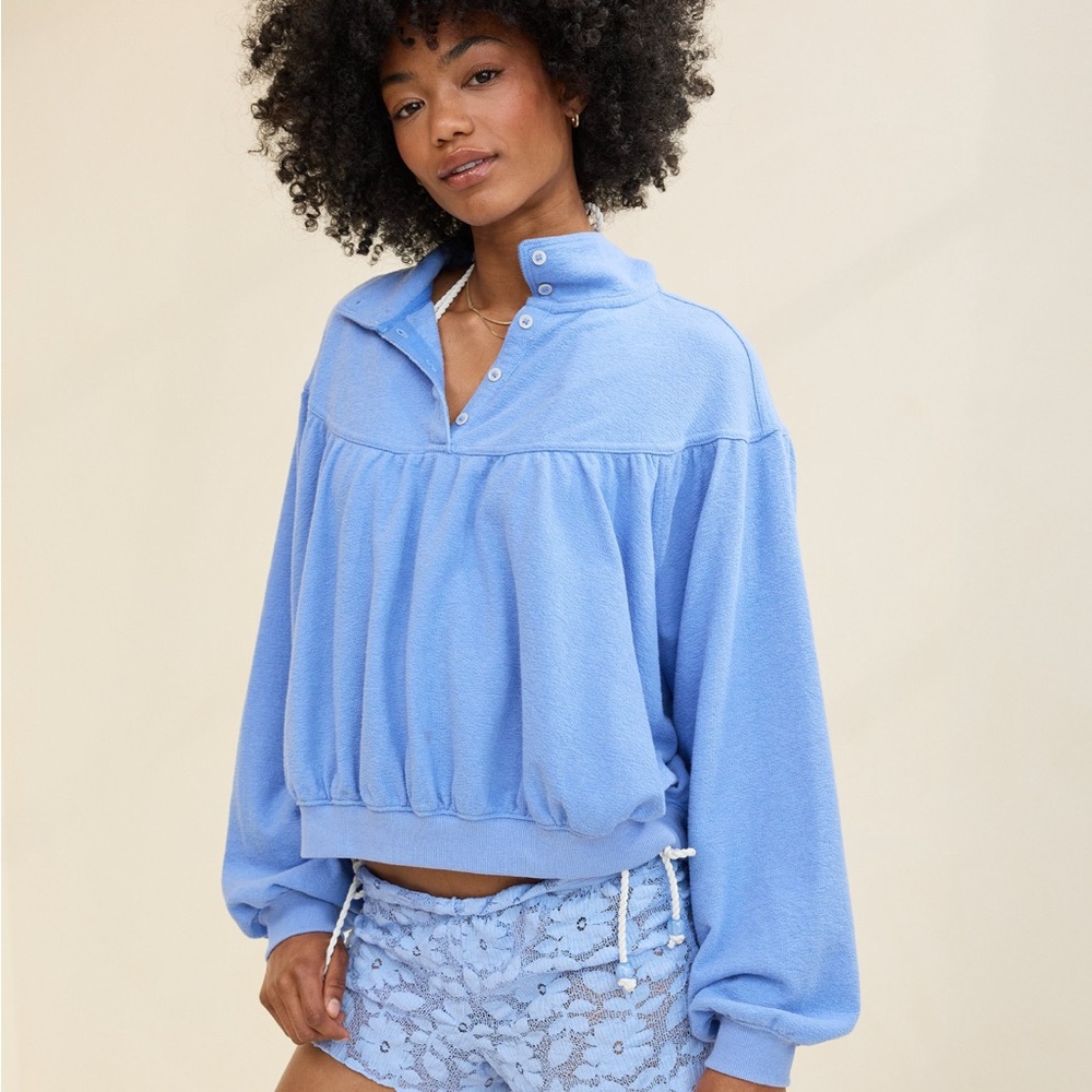 *BRAND NEW WITHOUT TAGS* Aerie Soft Life Button Sweatshirt Dream Blue SIZE